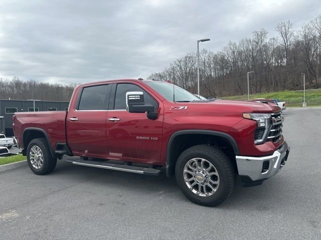 Used 2025 Chevrolet Silverado 2500 LTZ w/ LTZ Plus Package AWD/4WD image 35
