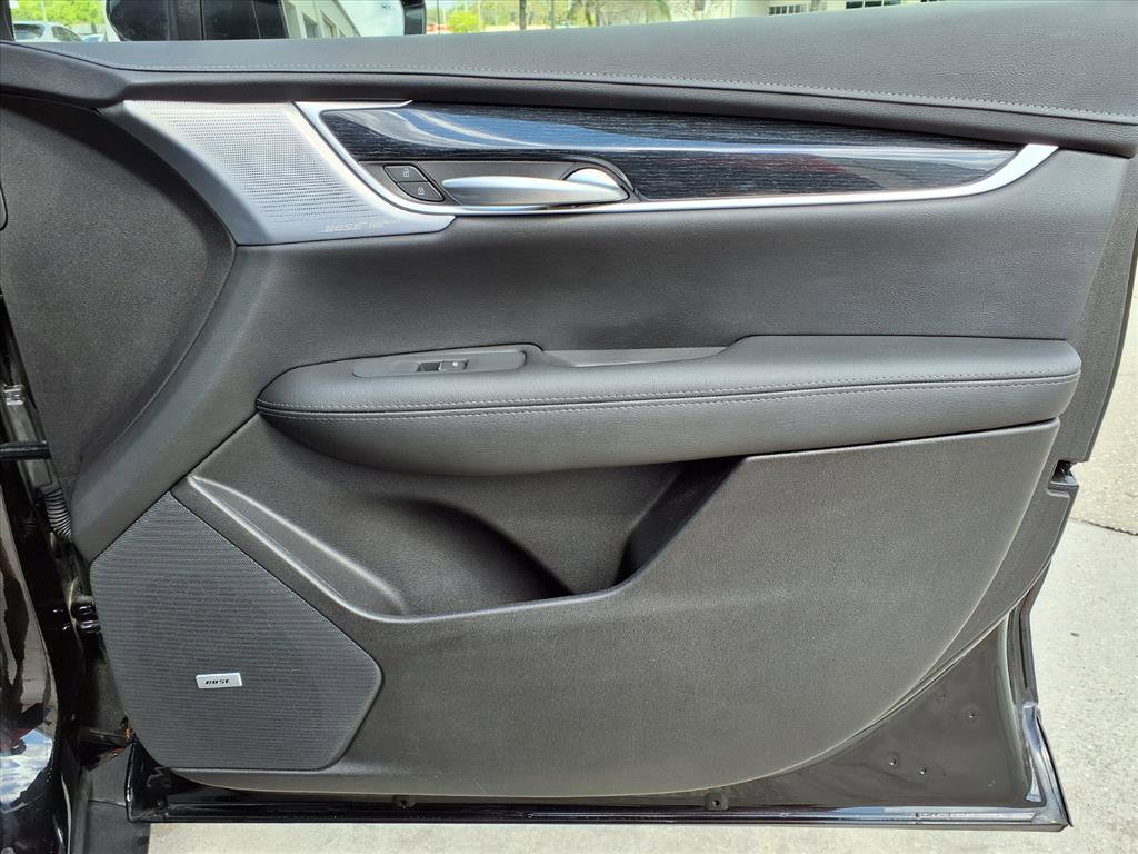 Certified 2025 Cadillac XT5 Premium Luxury AWD/4WD image 11