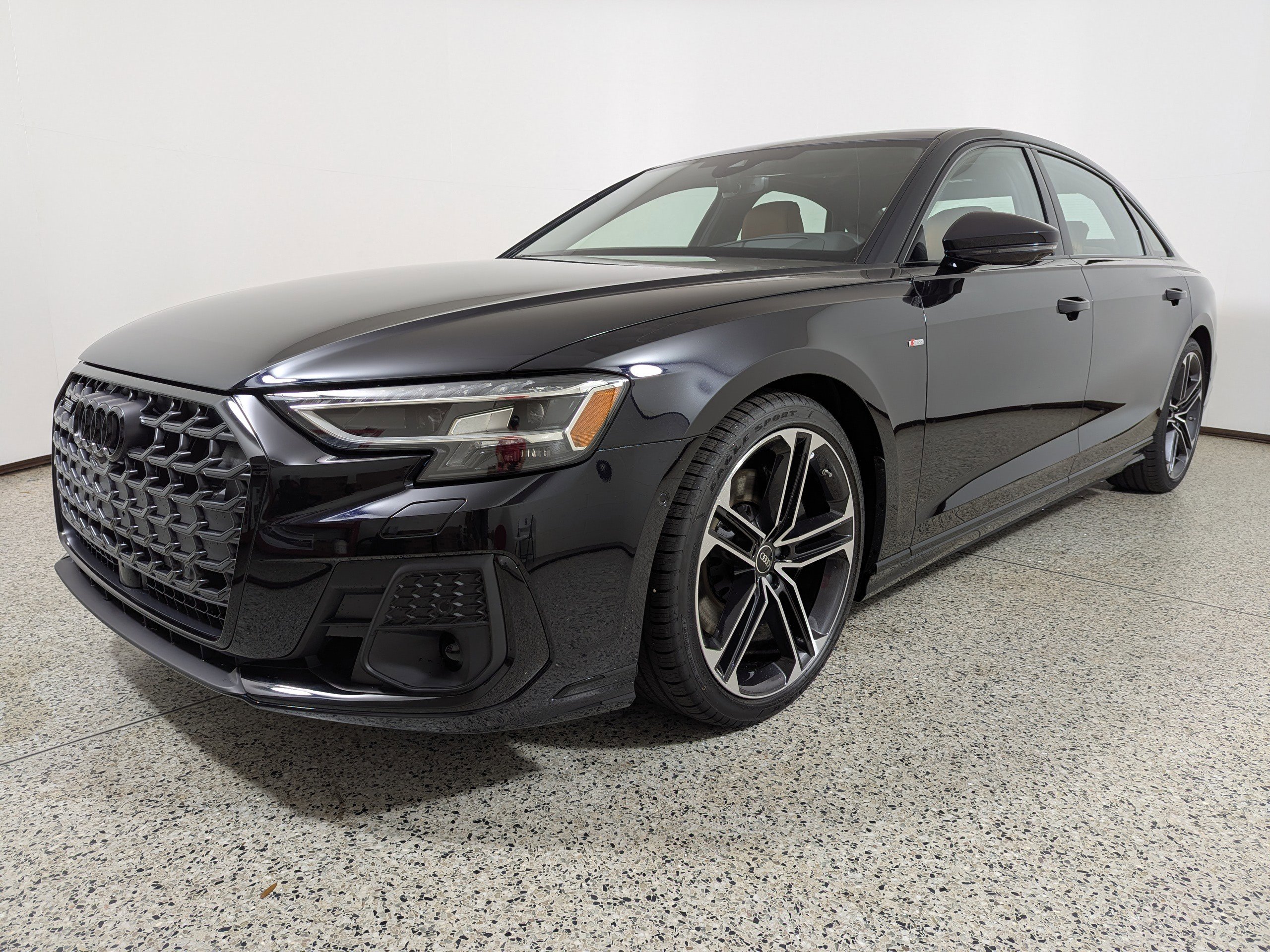 New 2025 Audi A8 L 3.0T image 3