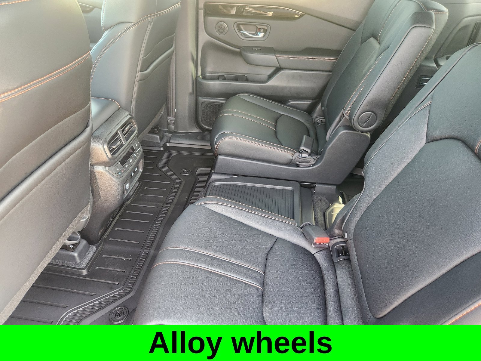 New 2026 Honda Pilot TrailSport image 27
