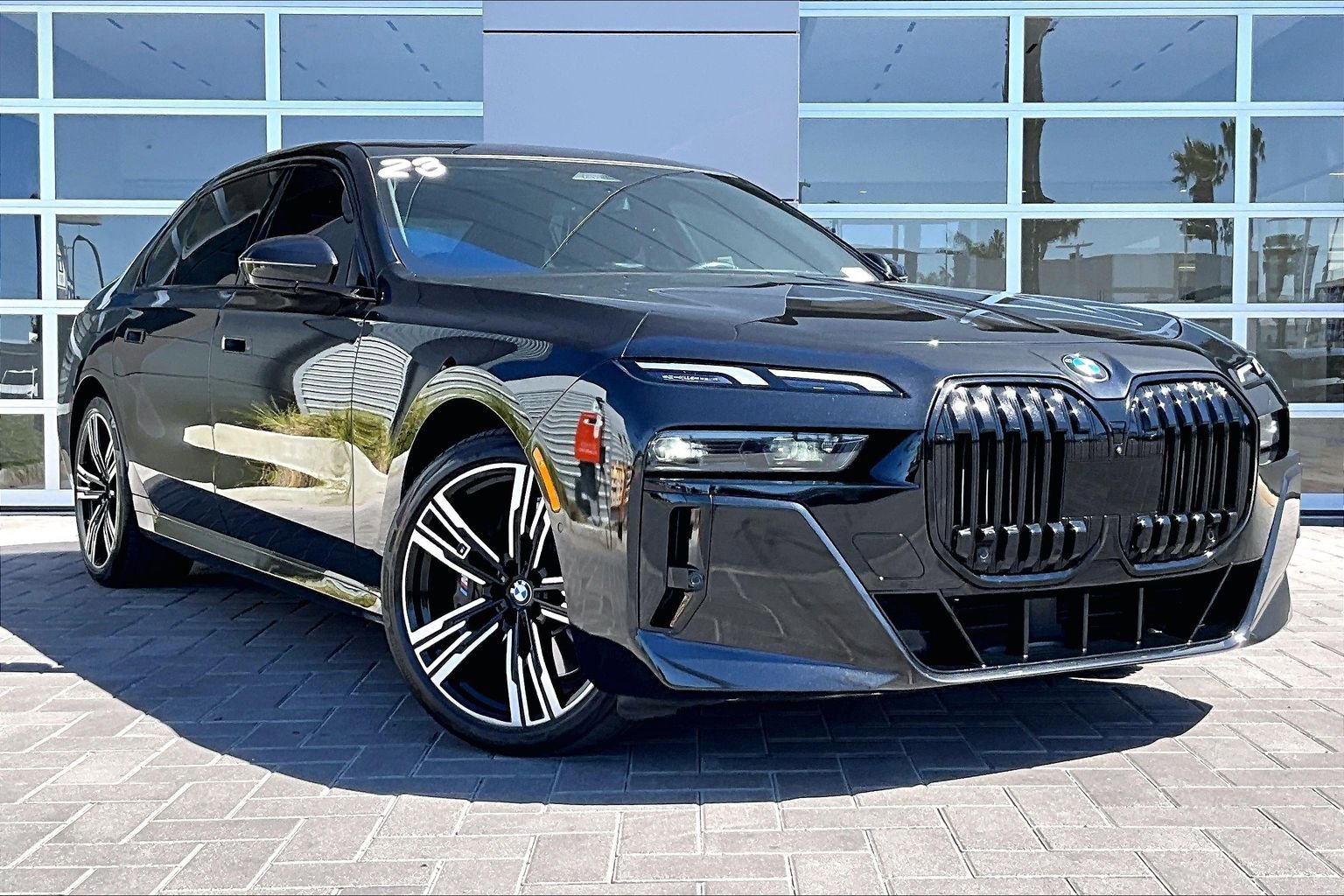 Used 2023 BMW 740i w/ Parking Assistance Package image 3