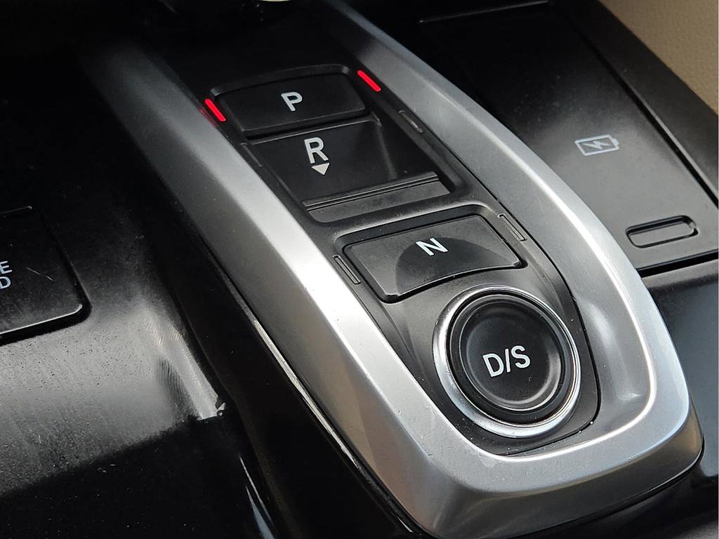 Used 2023 Acura MDX SH-AWD image 18