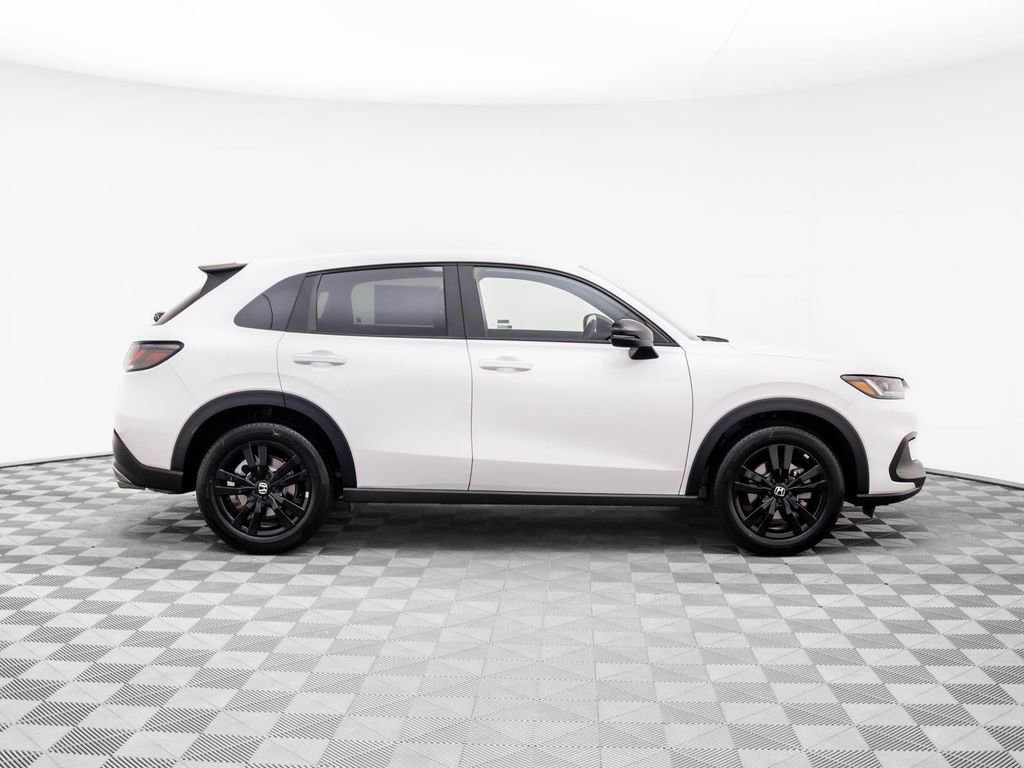 Certified 2026 Honda HR-V Sport image 8