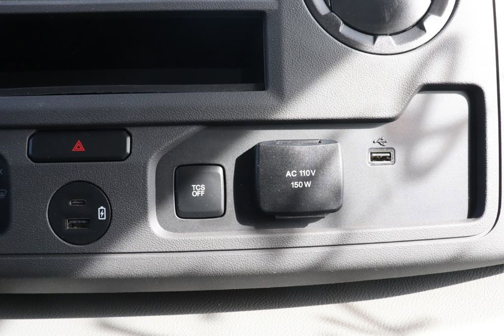 New 2027 Ford E-450 and Econoline 450 Super Duty w/ Power Equipment Group image 17