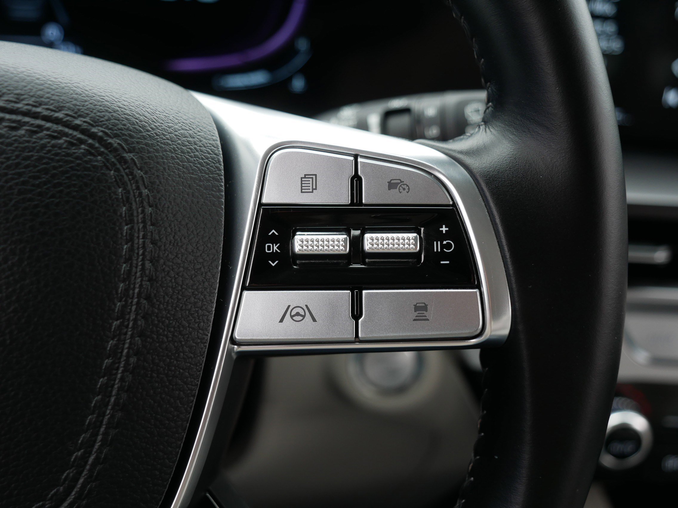 Certified 2024 Kia Telluride S image 31