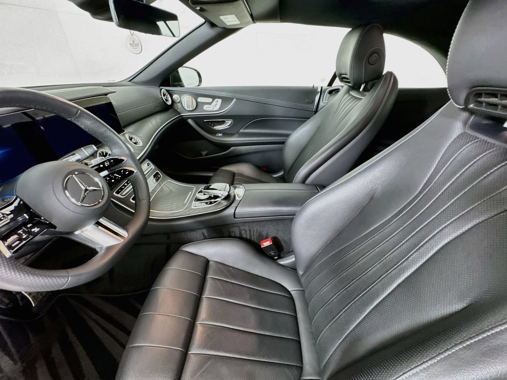 Used 2023 Mercedes-Benz E 450 Cabriolet image 23