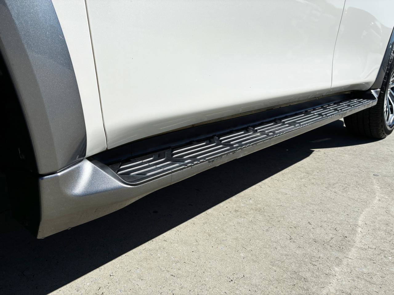 Used 2018 Nissan Armada SL w/ Premium Package image 8