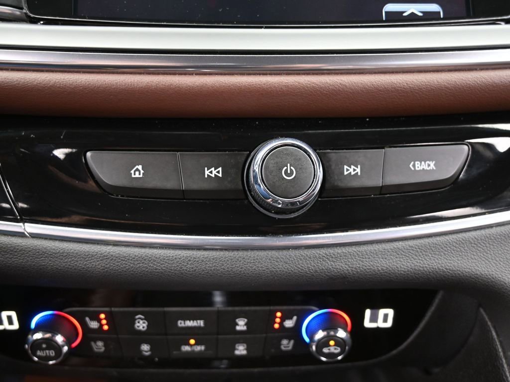 Used 2018 Buick Enclave Avenir w/ Avenir Technology Package image 26