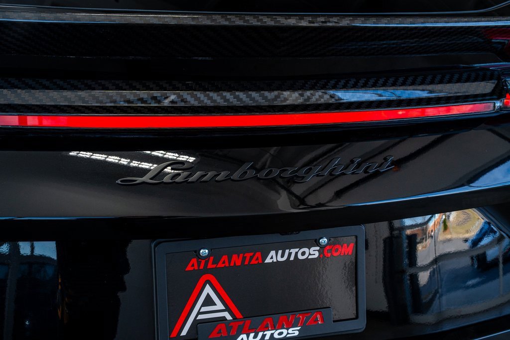 Used 2022 Lamborghini Urus image 36