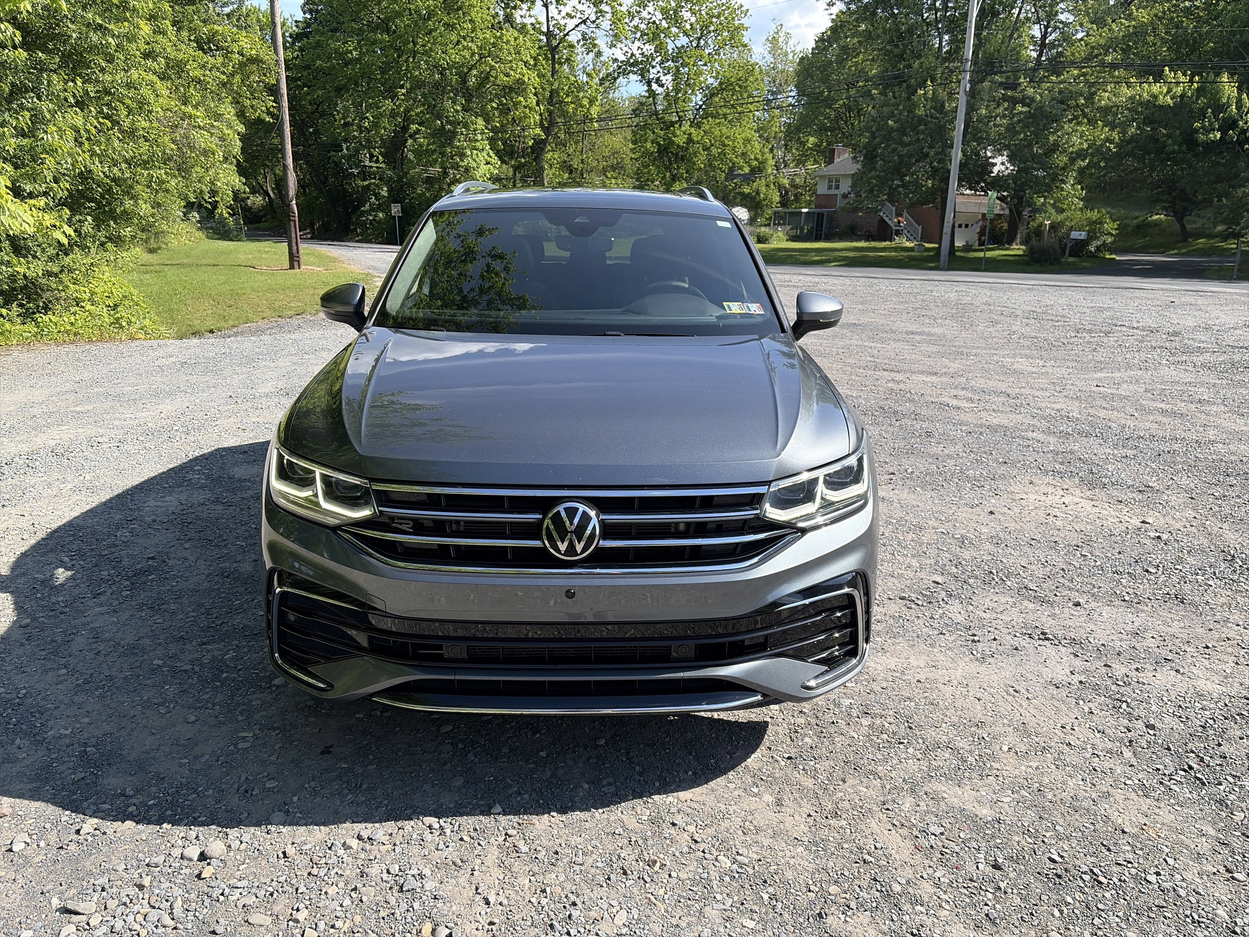 Used 2022 Volkswagen Tiguan SEL R-Line AWD/4WD image 2