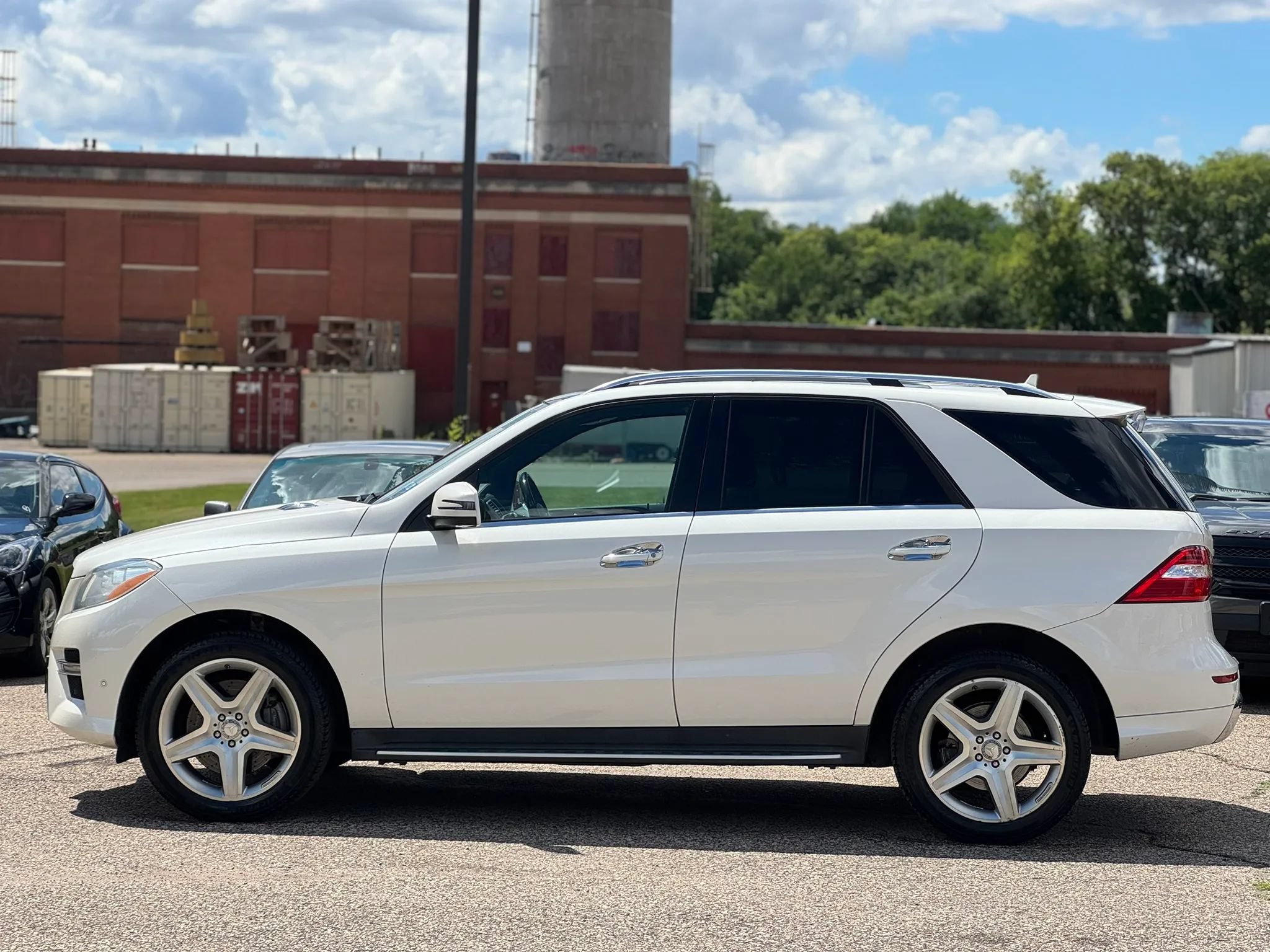 Used 2014 Mercedes-Benz ML 550 4MATIC image 6