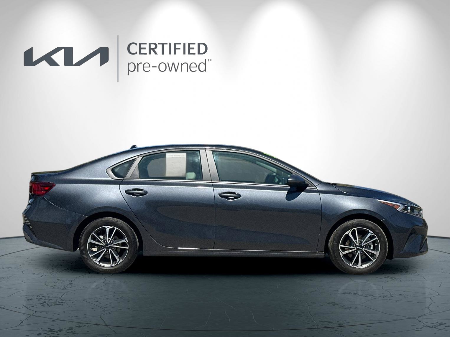 Certified 2023 Kia Forte LXS FWD image 3