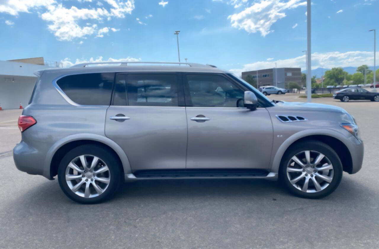 Used 2014 INFINITI QX80 4WD w/ Deluxe Touring Package image 8