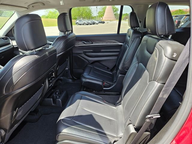 Used 2023 Jeep Grand Cherokee L Limited AWD/4WD image 25