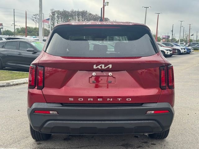 Used 2022 Kia Sorento LX image 5