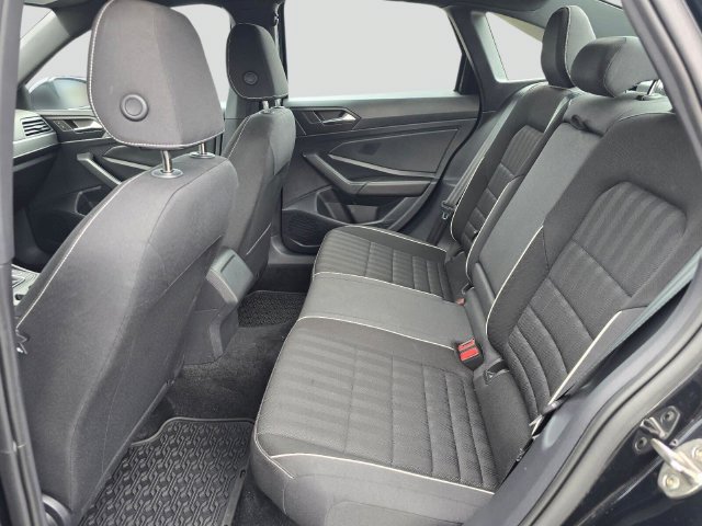 Used 2023 Volkswagen Jetta Sport FWD image 14