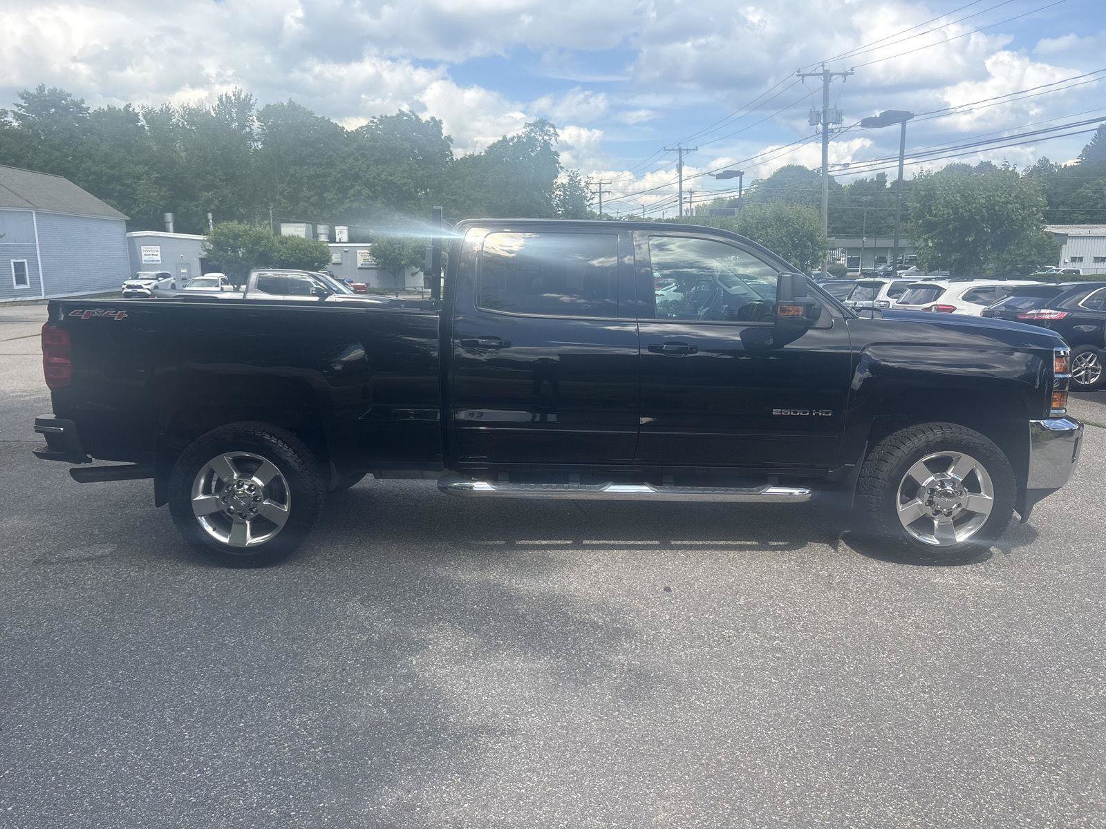 Used 2017 Chevrolet Silverado 2500 LT w/ All Star Edition AWD/4WD image 8