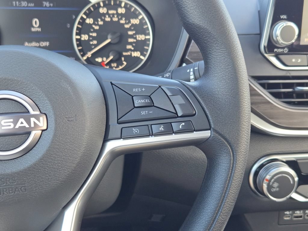 New 2026 Nissan Altima 2.5 SV FWD image 30