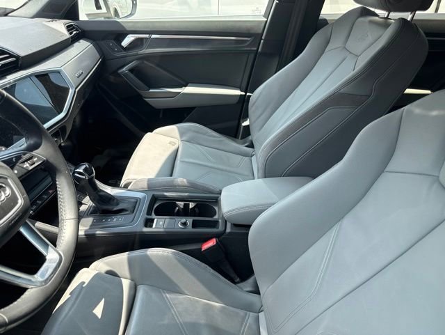 Used 2020 Audi Q3 2.0T Premium Plus w/ Premium Plus Package AWD/4WD image 12