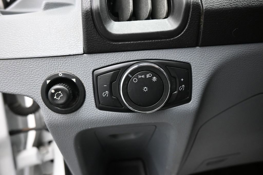 Used 2019 Ford Transit 350 XLT RWD image 11