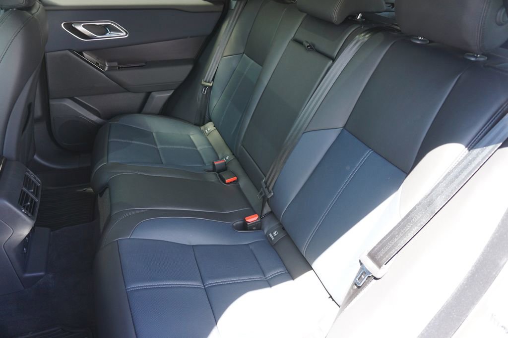 New 2026 Land Rover Range Rover Velar Dynamic SE image 30
