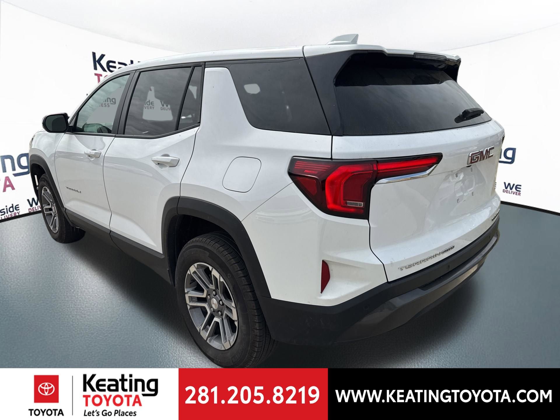 Used 2025 GMC Terrain Elevation image 5