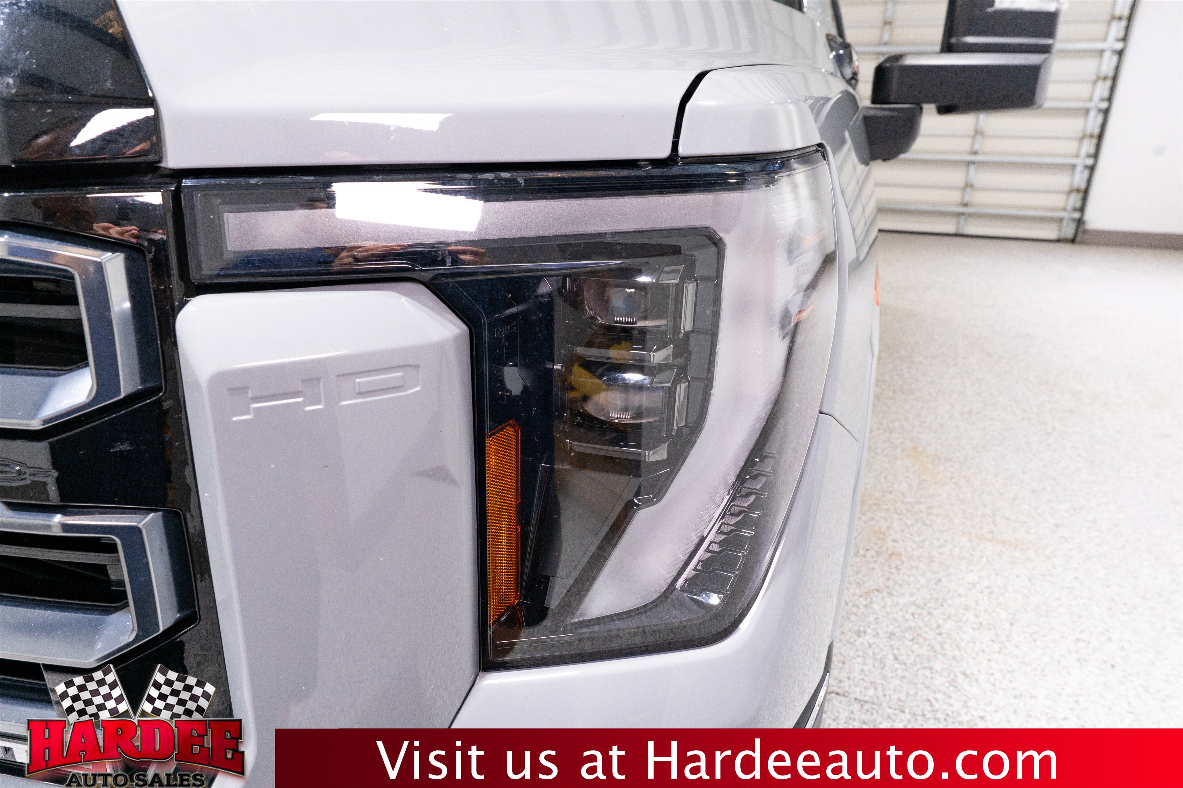 Used 2025 GMC Sierra 2500 AT4 w/ AT4 Premium Plus Package AWD/4WD image 8