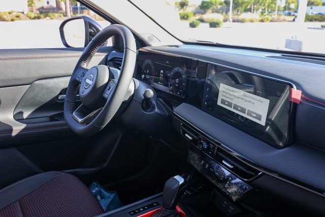 New 2025 Nissan Kicks SR image 20