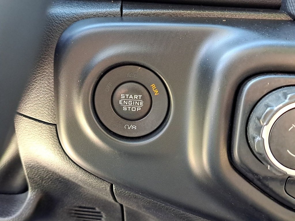 Used 2022 Jeep Gladiator Overland w/ Popular Equipment Package image 21