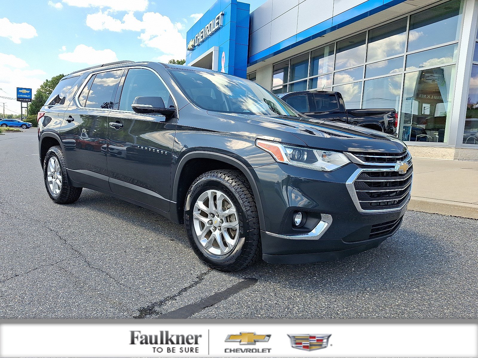 Certified 2019 Chevrolet Traverse LT AWD/4WD image 1