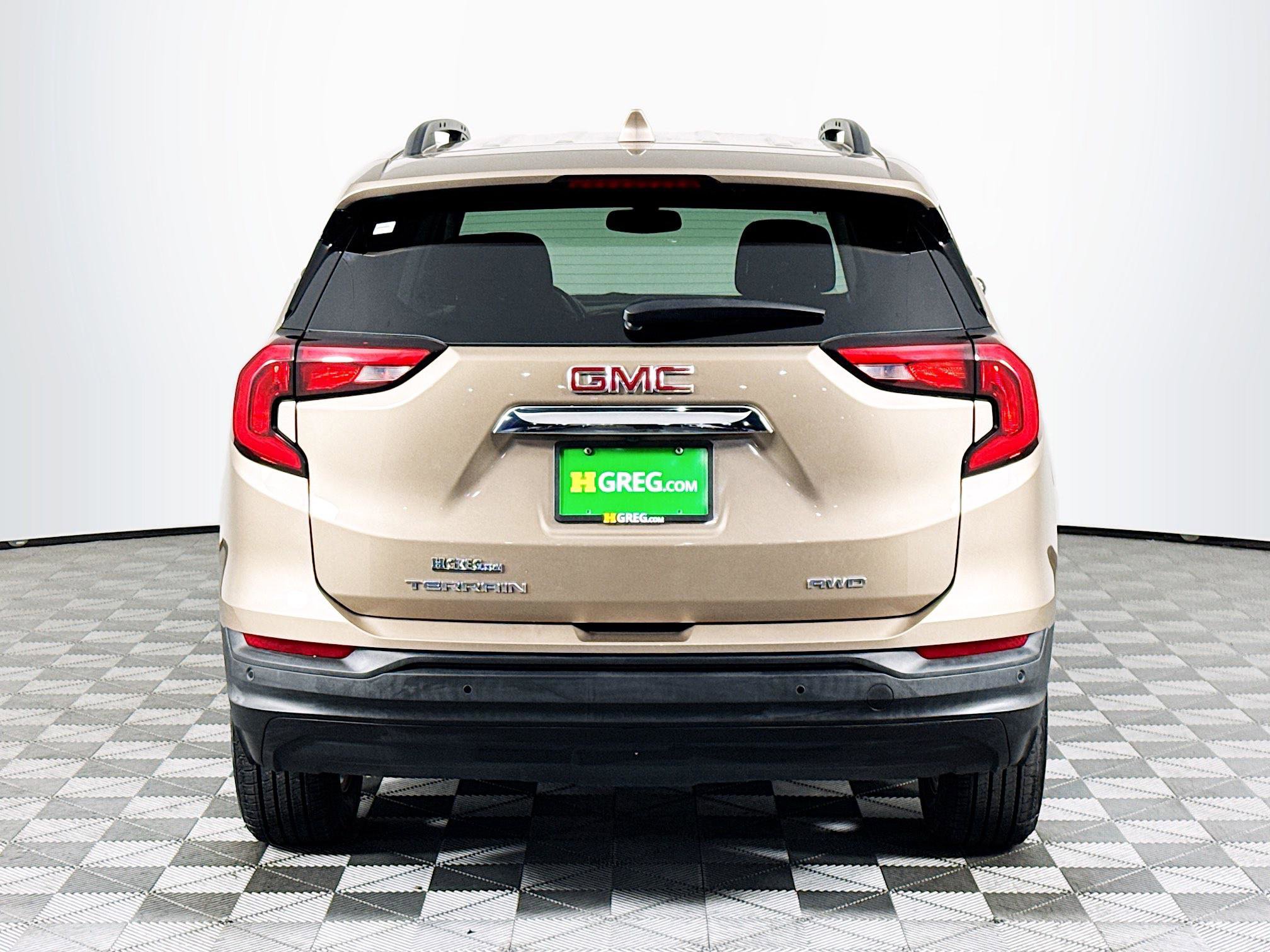 Used 2018 GMC Terrain SLE w/ Driver Convenience Package image 8