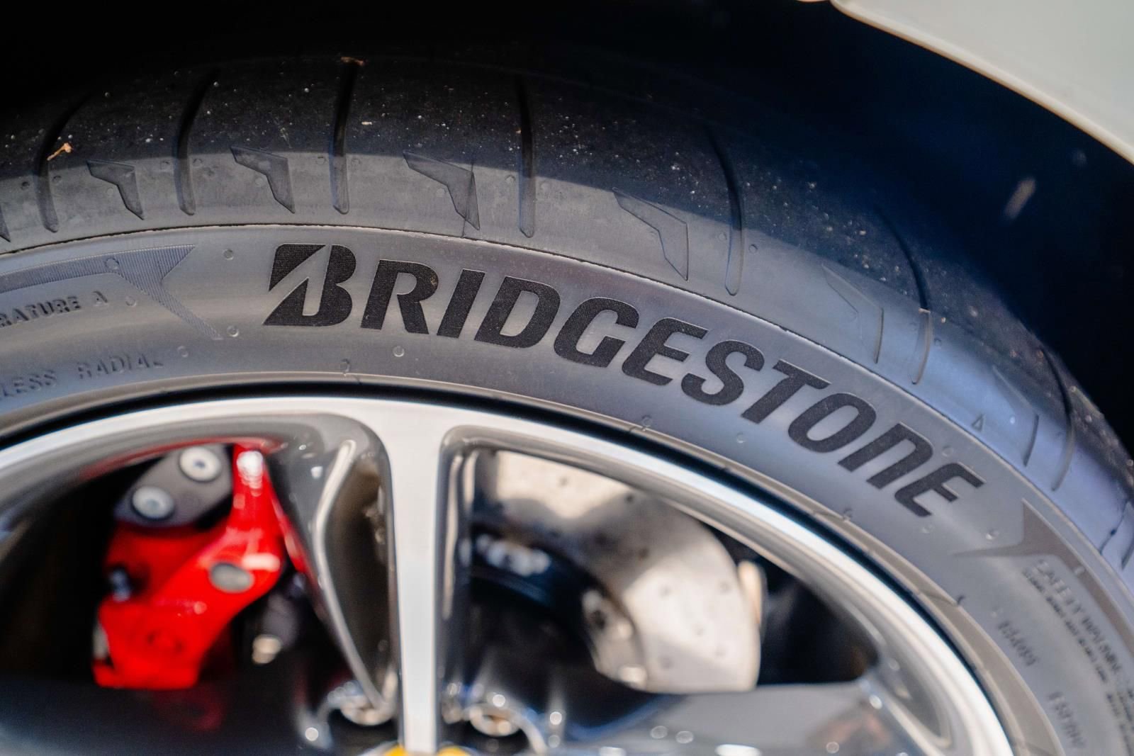 Used 2025 Ferrari 296 GTS image 38