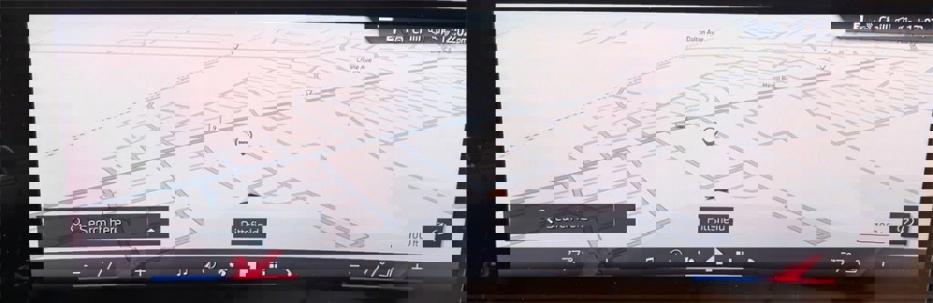 New 2025 BMW X7 xDrive40i w/ Premium Package image 17