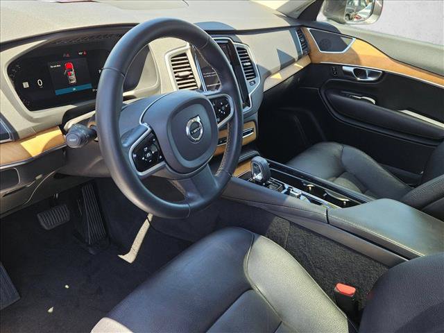 Used 2023 Volvo XC90 B6 Core w/ Protection Package Premier AWD/4WD image 10