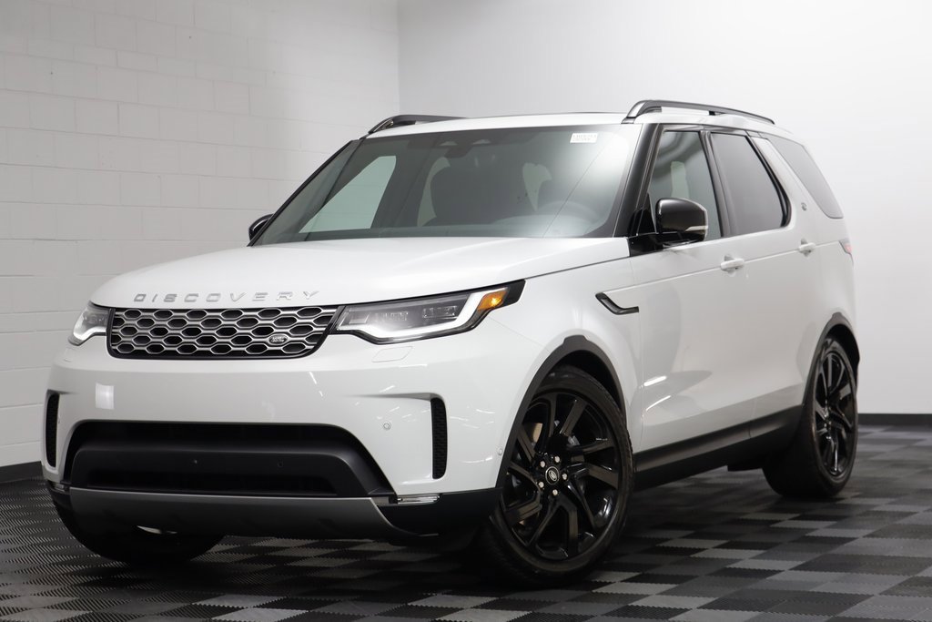 New 2025 Land Rover Discovery S image 1