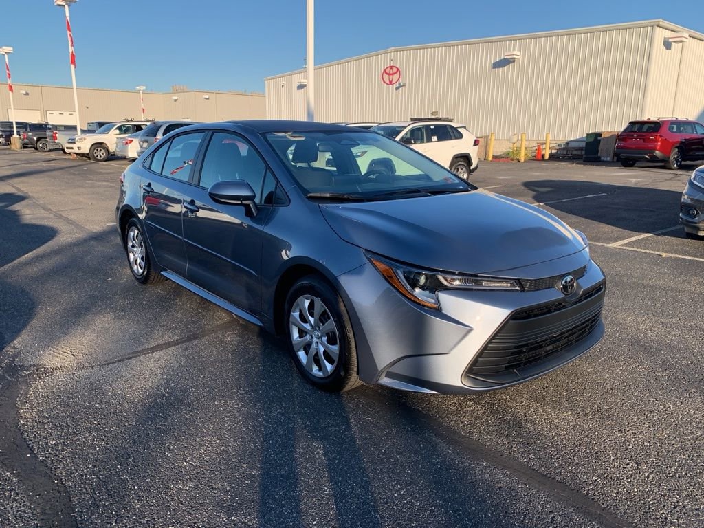 New 2025 Toyota Corolla LE