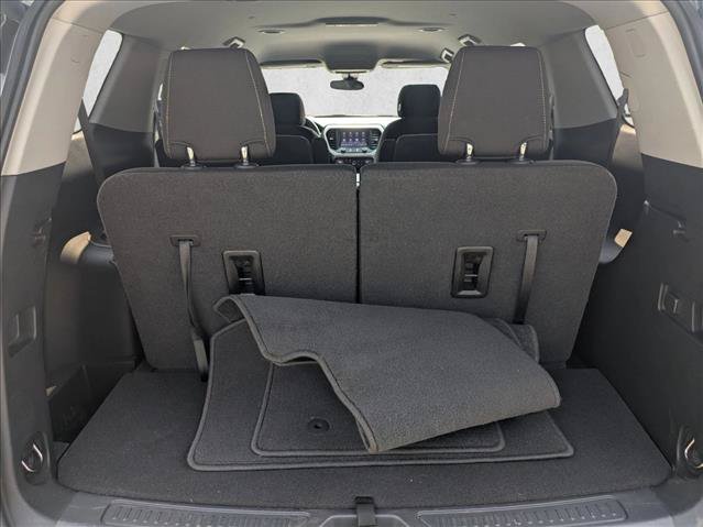 Used 2021 GMC Acadia SLE w/ Driver Convenience Package FWD image 6