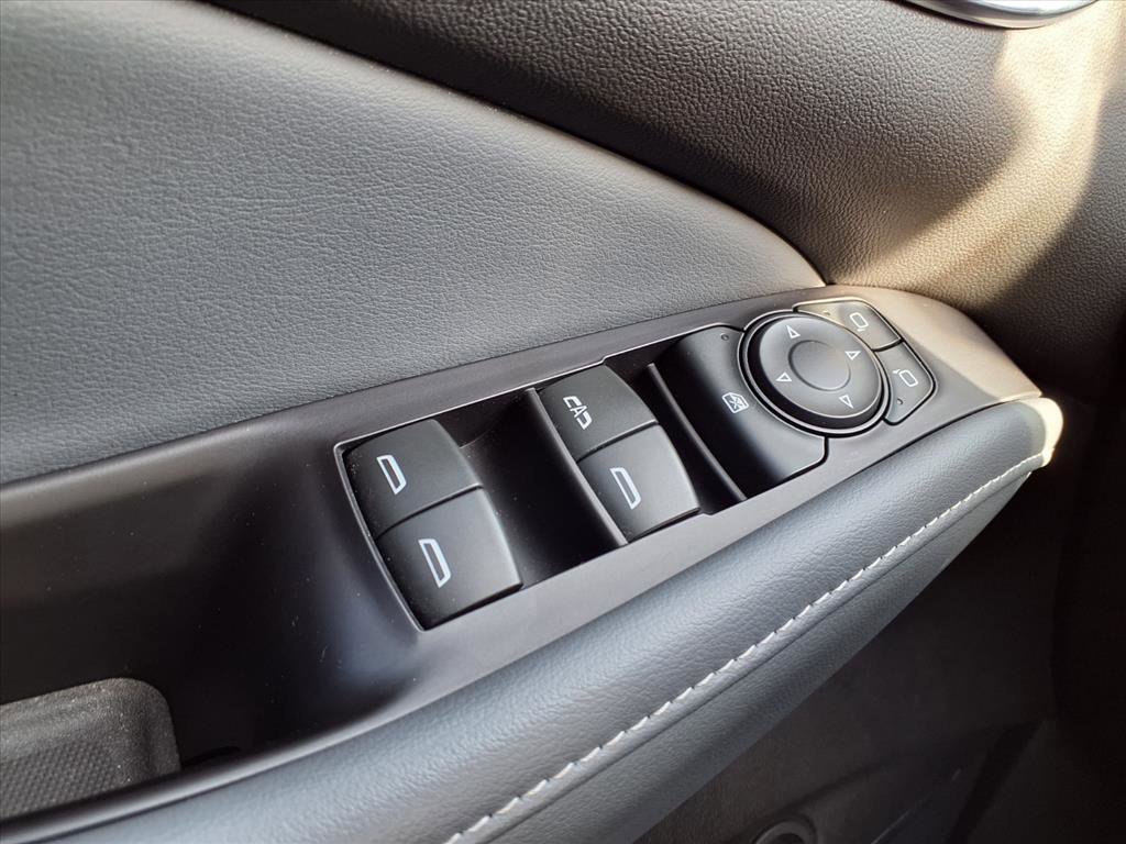 Used 2020 Buick Enclave Essence image 21