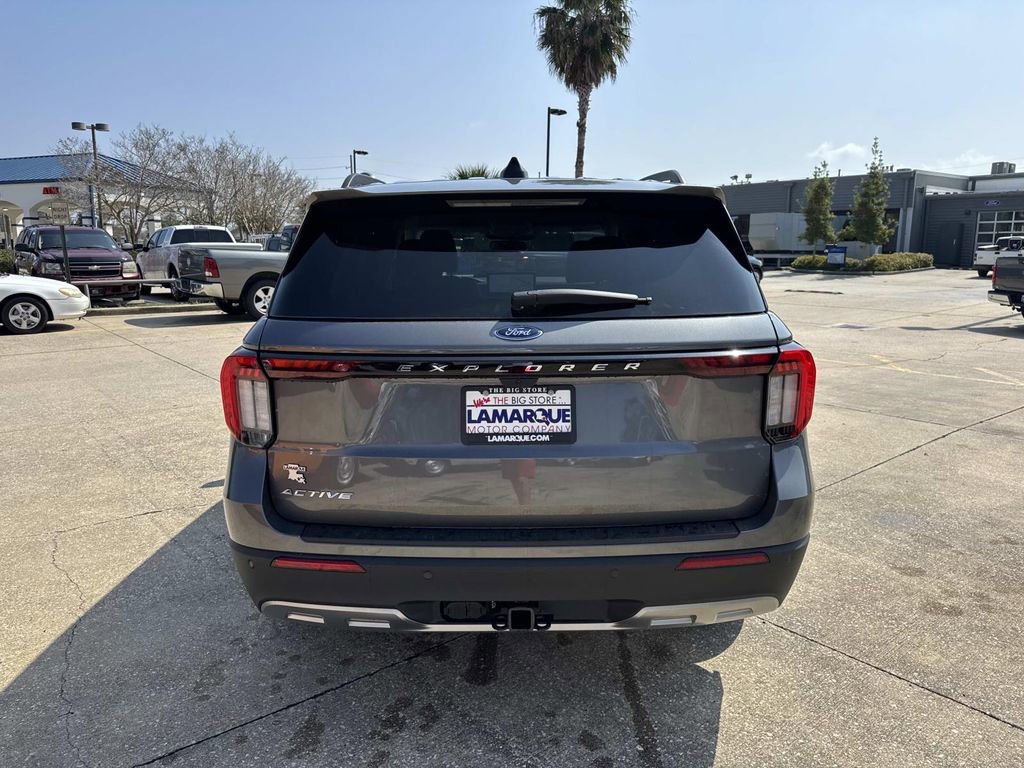New 2026 Ford Explorer Active w/ Active Comfort Package image 4