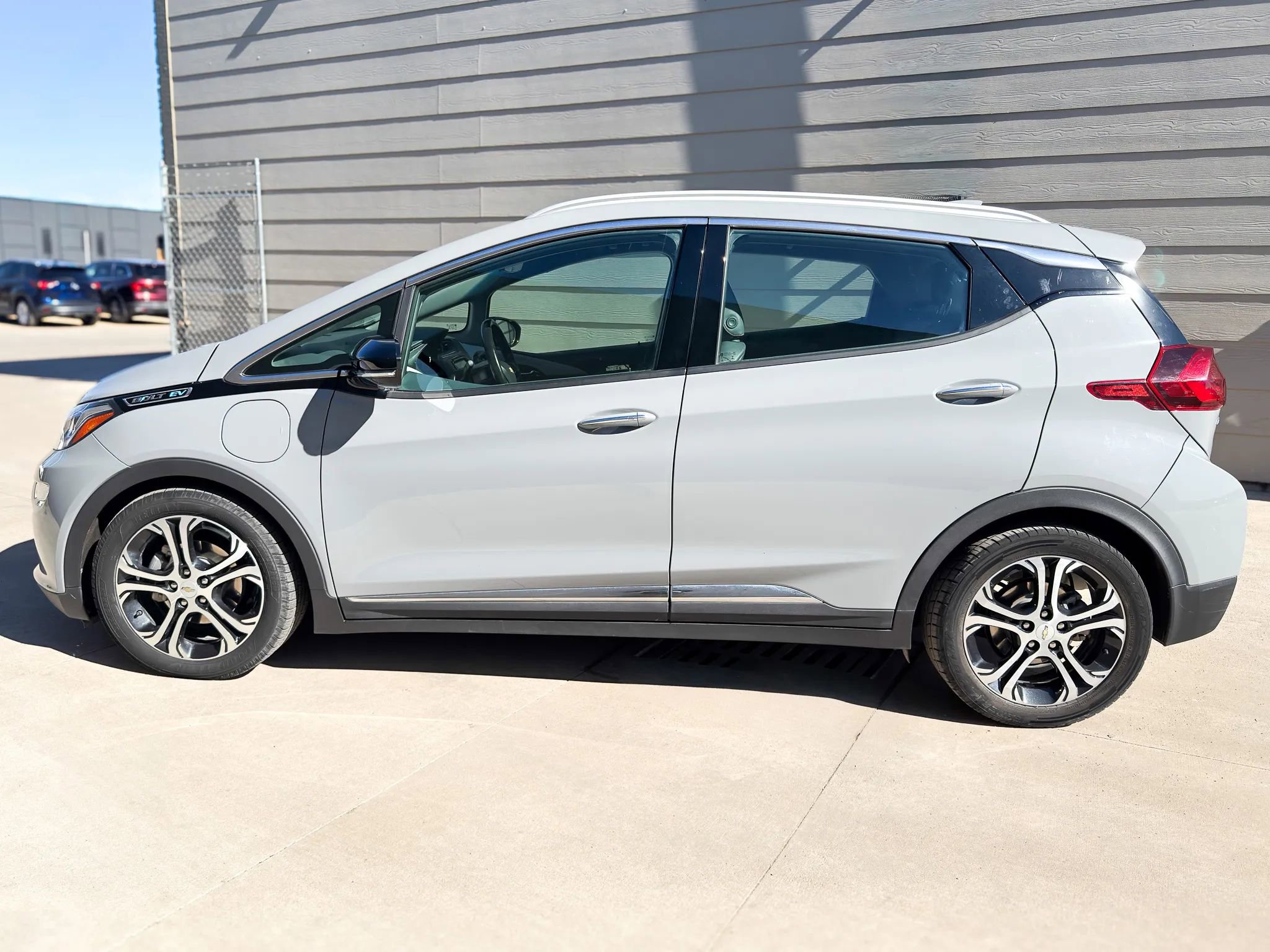Used 2020 Chevrolet Bolt Premier w/ Infotainment Package image 5