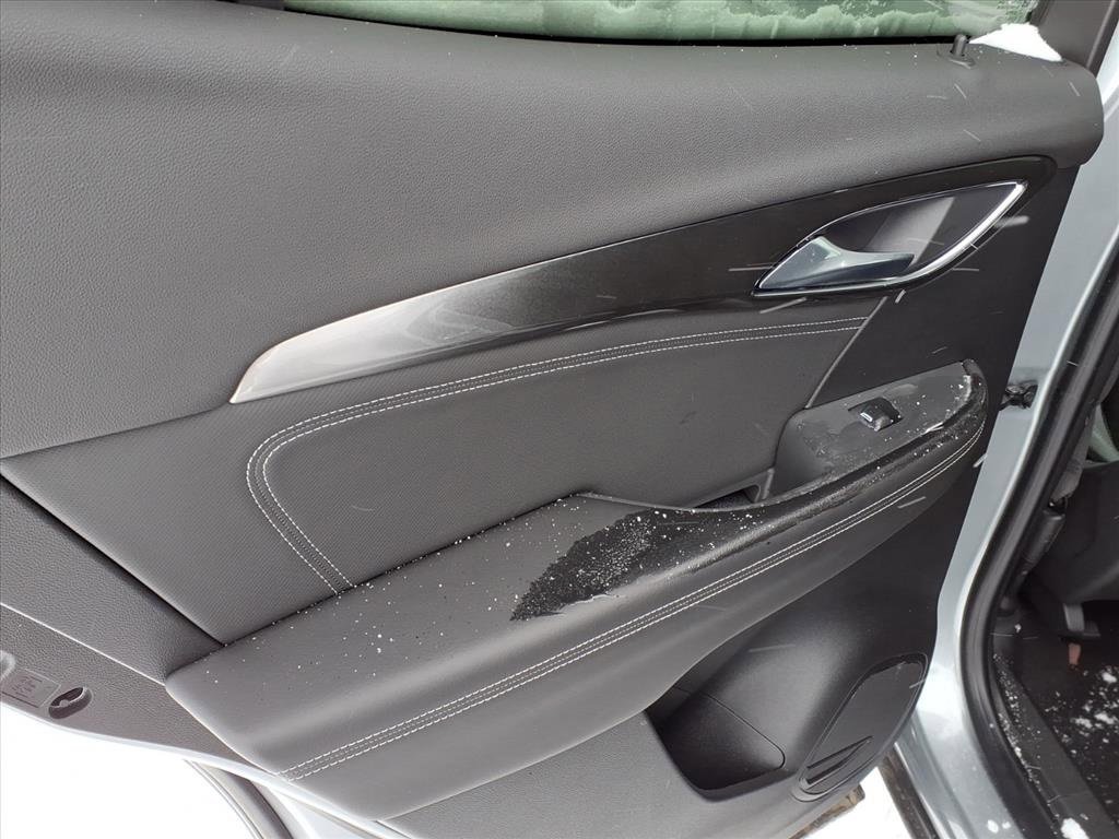 Certified 2025 Buick Envision Preferred image 17