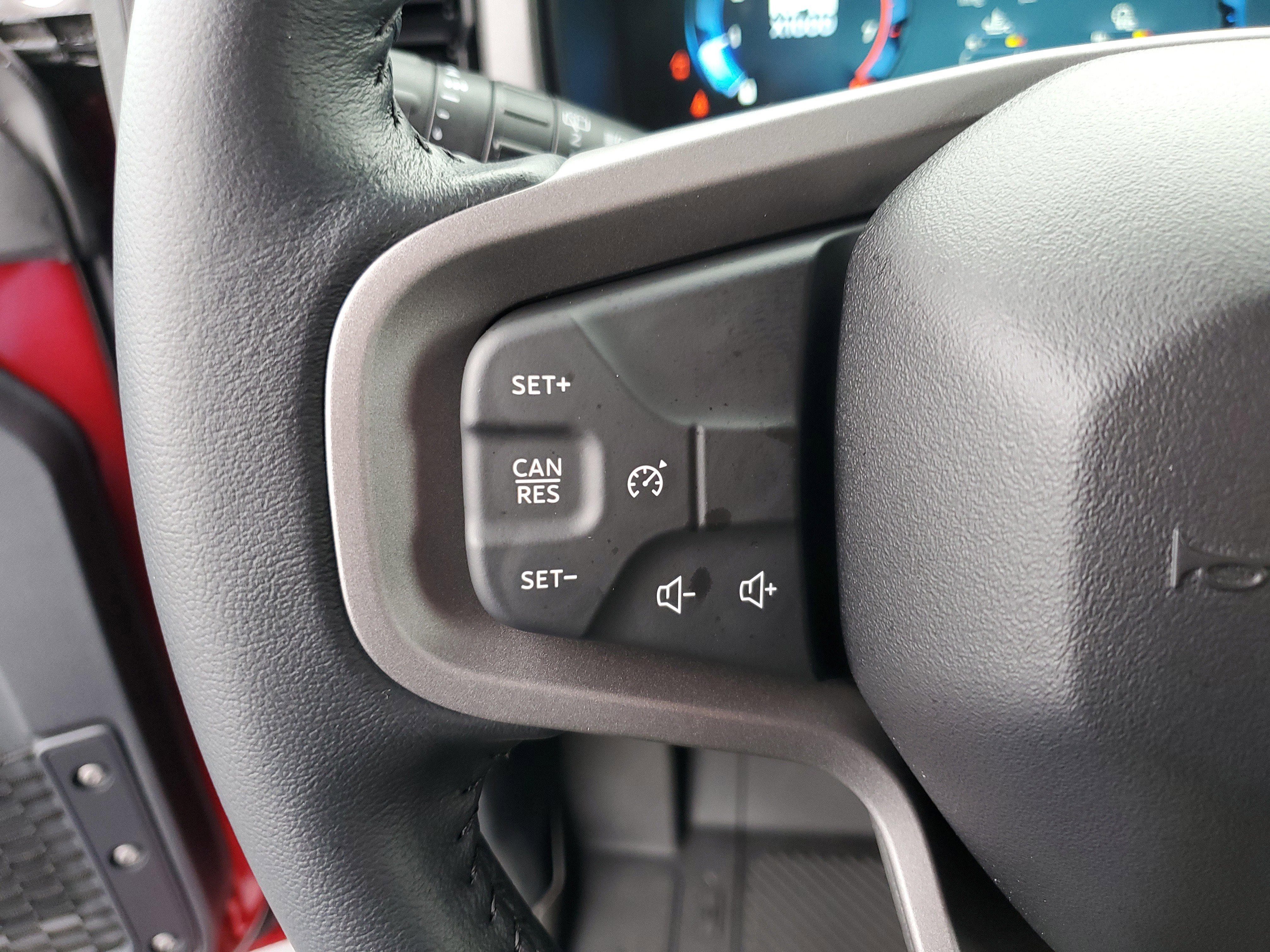 Used 2025 Ford Bronco Badlands image 19