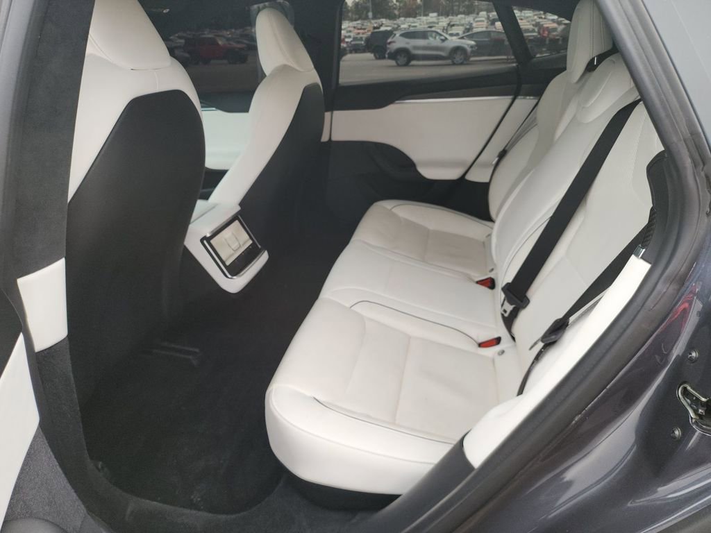 Used 2021 Tesla Model S Plaid image 2