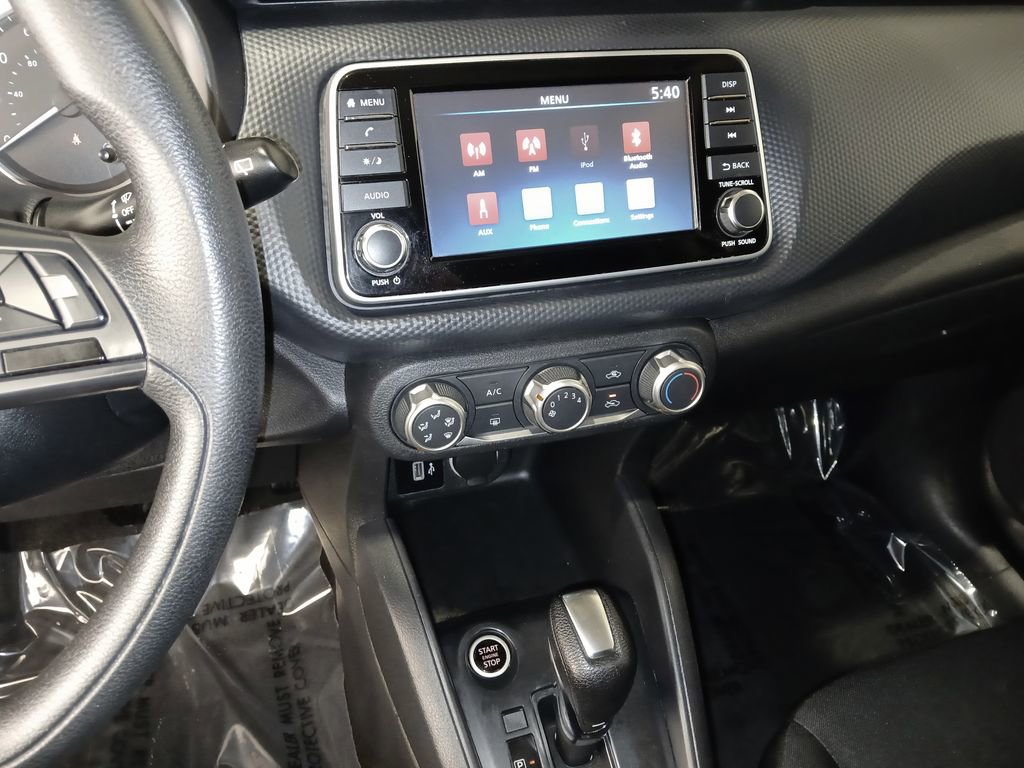 Used 2023 Nissan Kicks S image 18