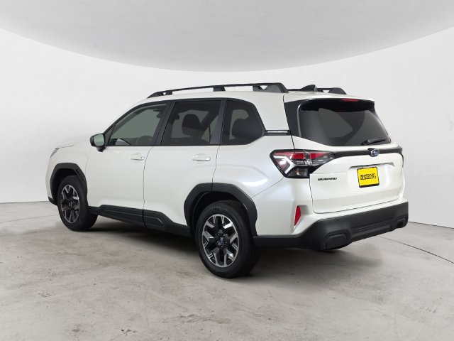 Certified 2025 Subaru Forester Premium AWD/4WD image 7