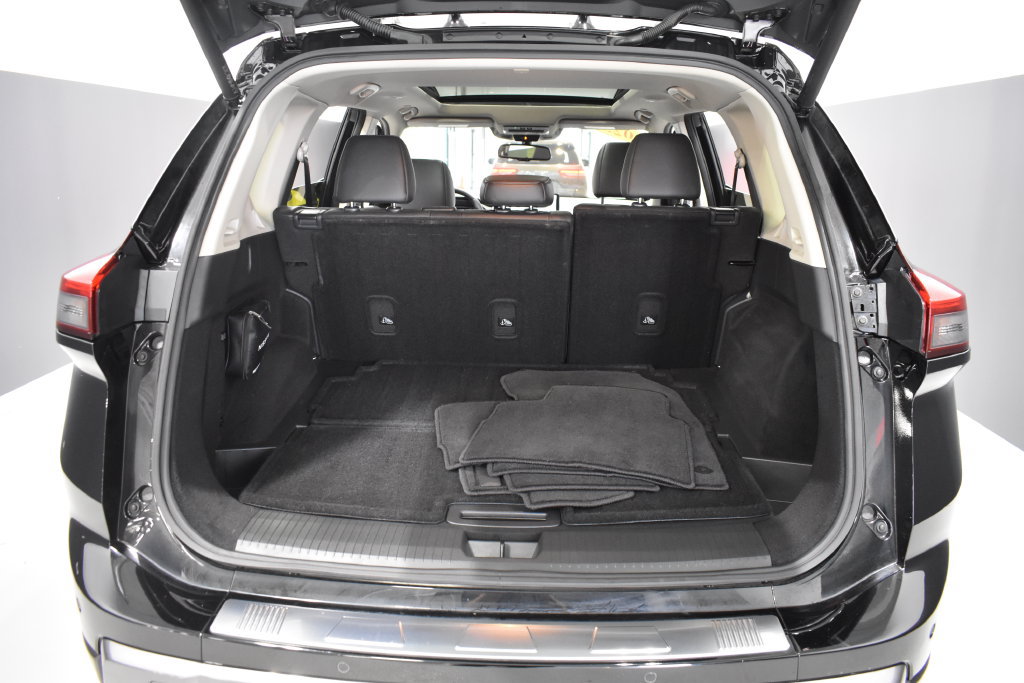 Used 2025 Nissan Rogue SL w/ Tech Package AWD/4WD image 38