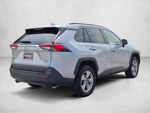 Used 2023 Toyota RAV4 XLE AWD/4WD image 5
