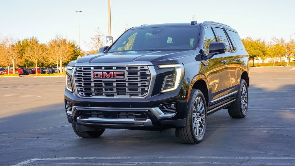 New 2026 GMC Yukon Denali w/ Denali Reserve Package image 2