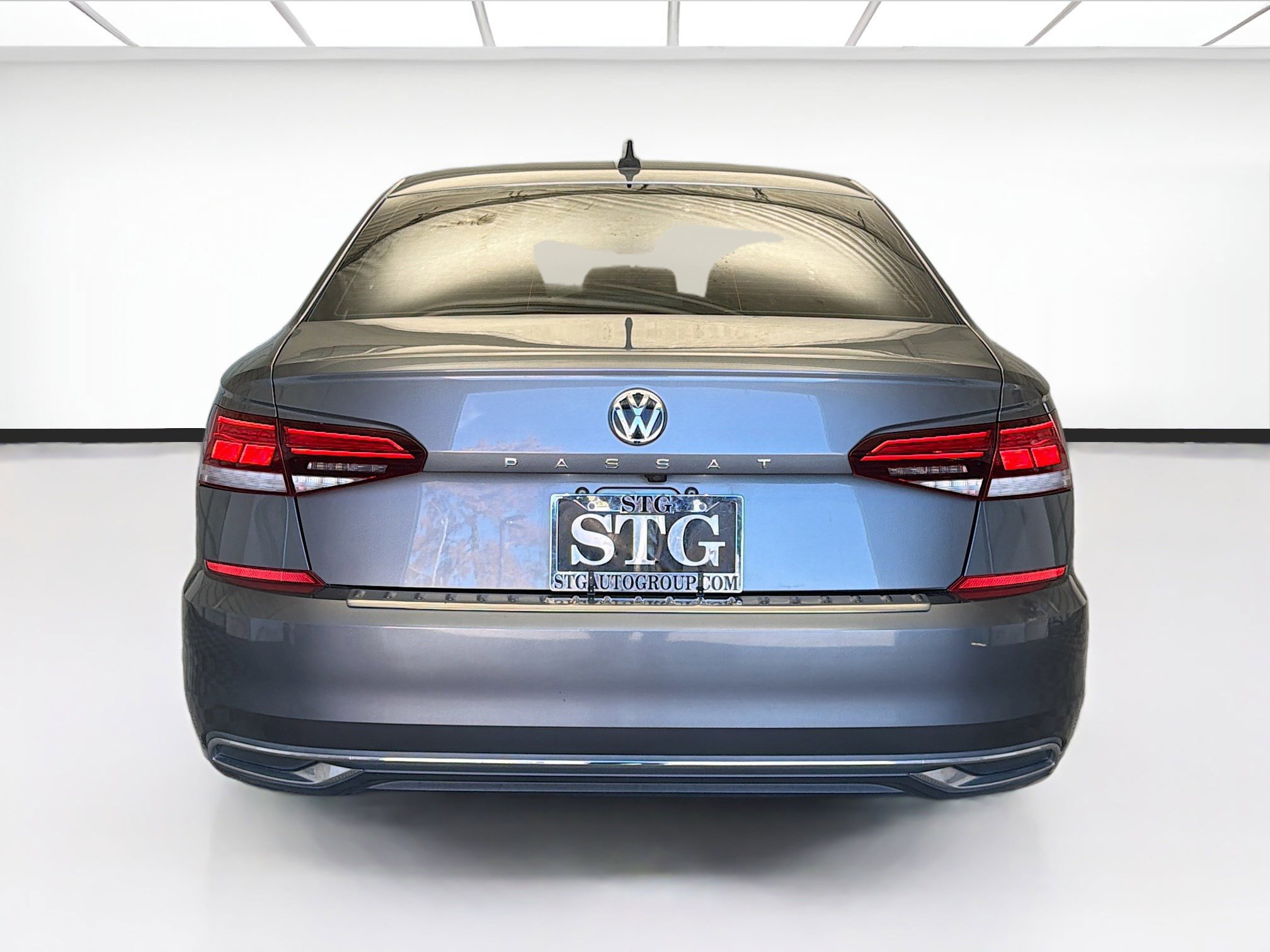 Used 2021 Volkswagen Passat 2.0T SE image 5