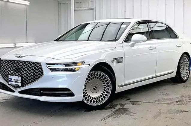 Used 2021 Genesis G90 5.0 Ultimate image 2